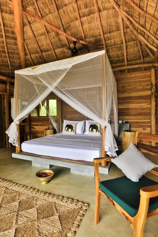 Gal Oya Lodge Galgamuwa  Rum bild