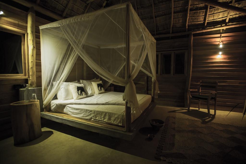 Gal Oya Lodge Galgamuwa  Rum bild