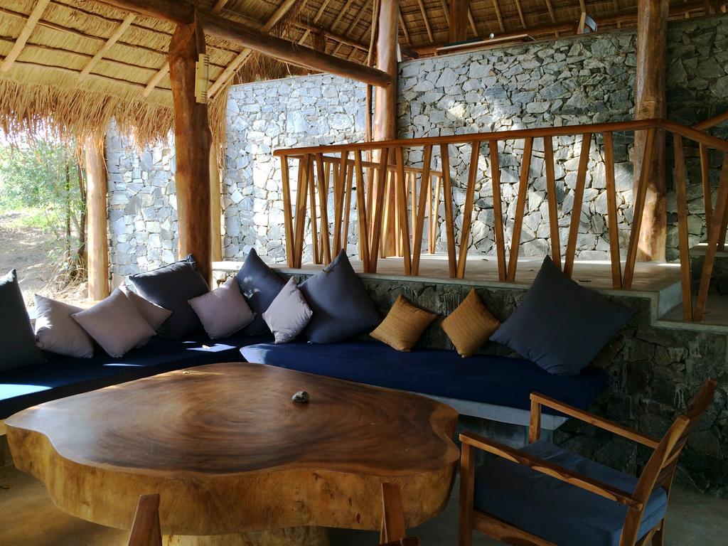 Gal Oya Lodge Galgamuwa  Rum bild